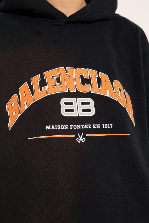 Hoodie with vintage - SchaferandweinerShops Sweden - effect